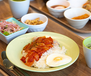 Photo of a set meal at the cafeteria